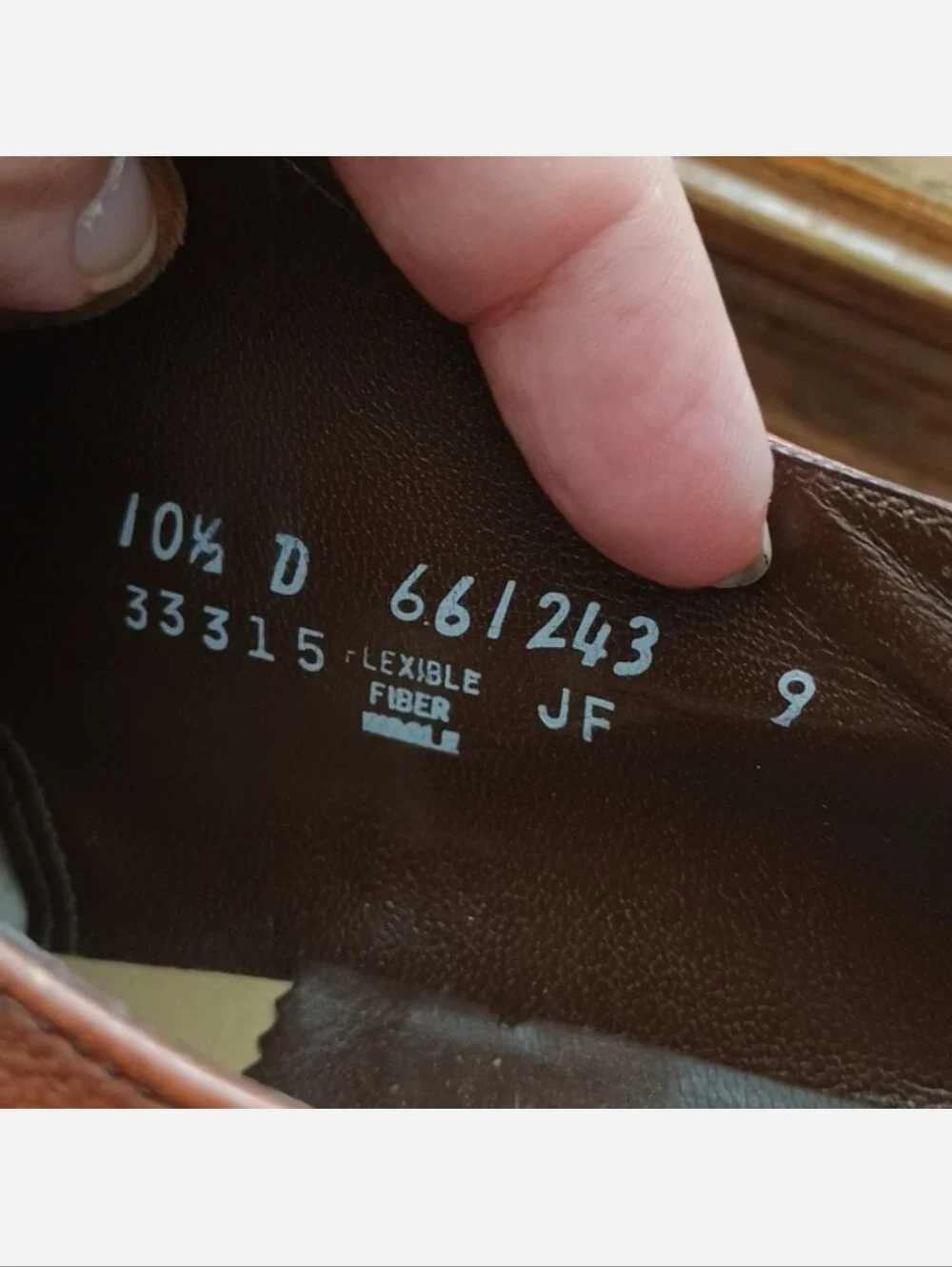 Florsheim Brown Leather Men's Wingtip Oxfords 10.5 D Cognac